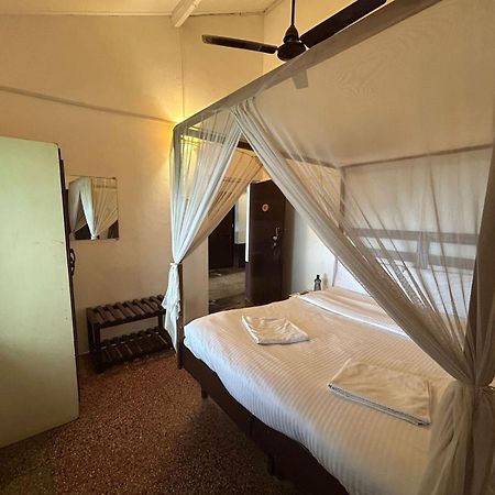 Ocean View Goan Beach House Calangute Esterno foto