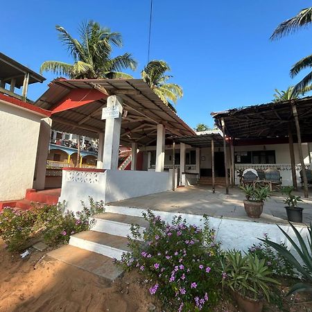 Ocean View Goan Beach House Calangute Esterno foto
