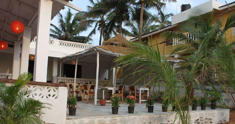 Ocean View Goan Beach House Calangute Esterno foto