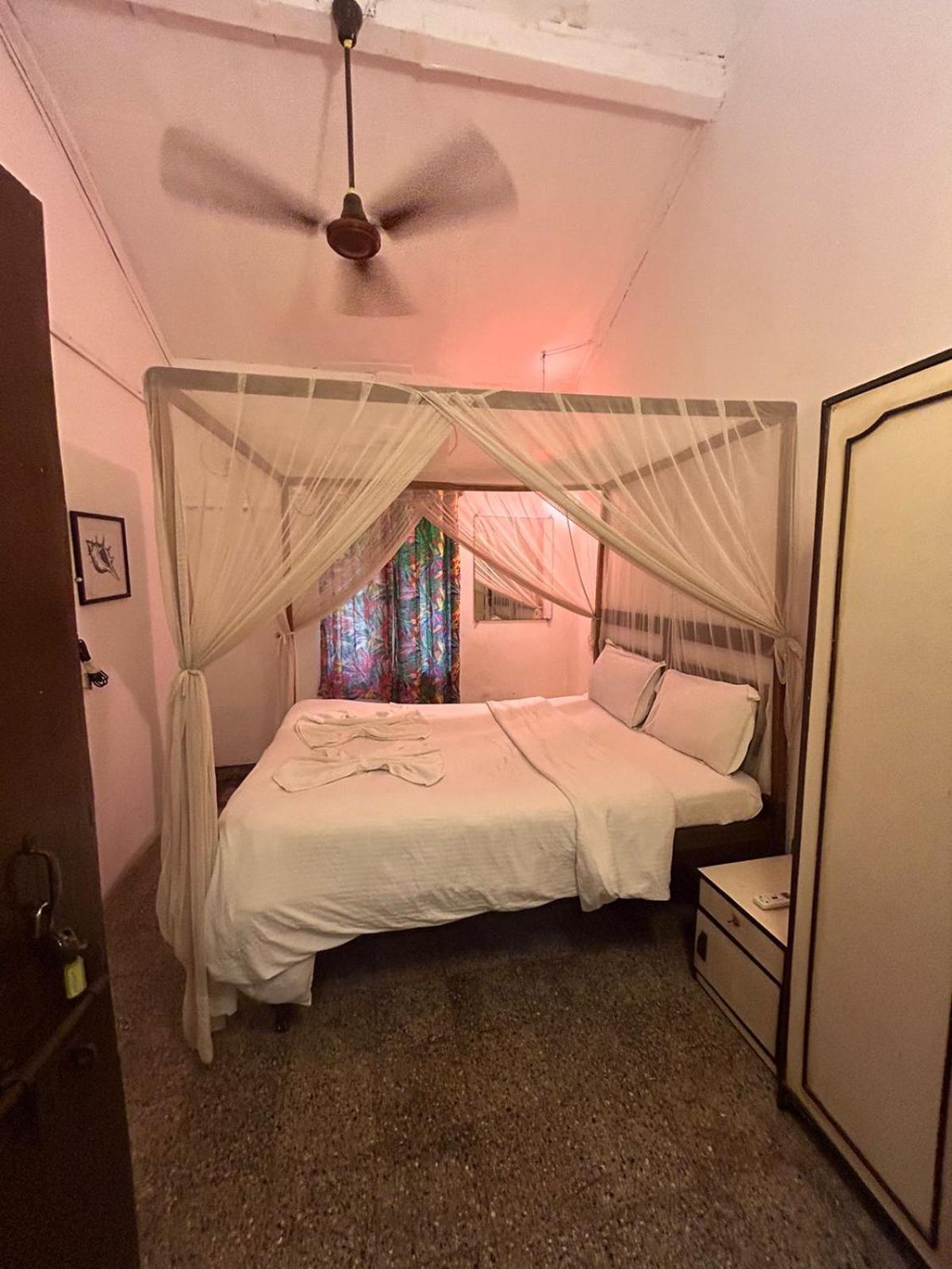 Ocean View Goan Beach House Calangute Esterno foto